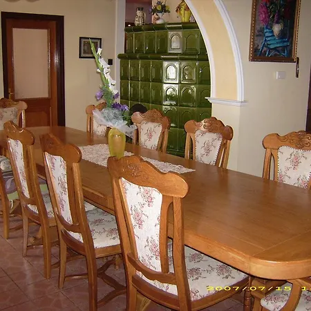 Апартаменты Anna Bathory Apartmanhaz *