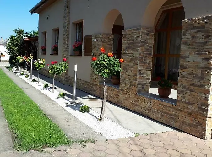 Anna Bathory Apartmanhaz
