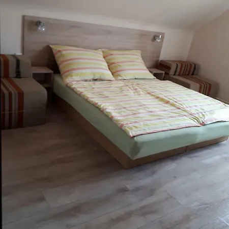 Anna Bathory Apartmanhaz Appartement